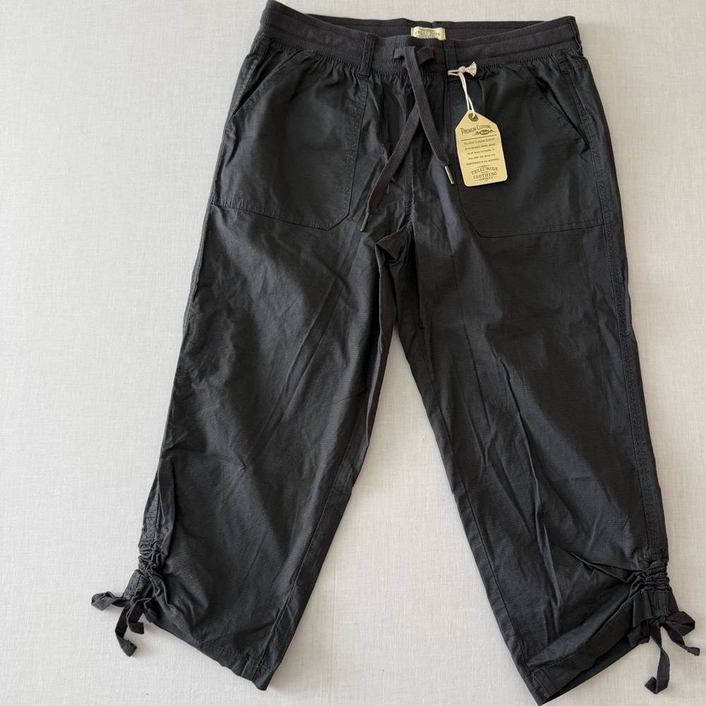 Casual Black Capris with Ties and Drawstring Waist NWT